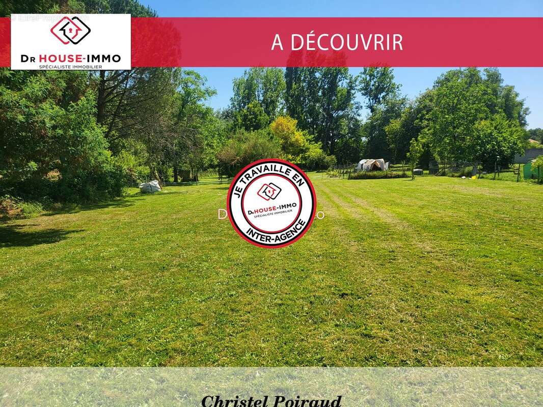 Terrain à SAINT-CIERS-D'ABZAC