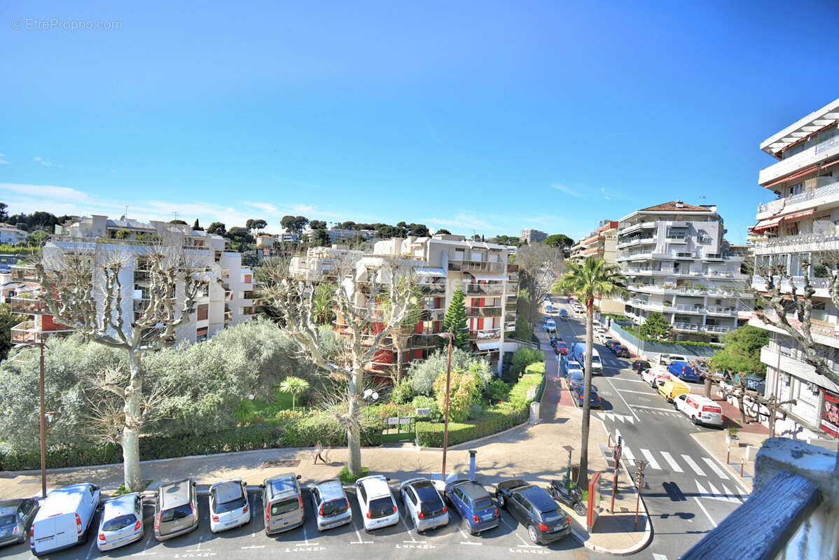 Appartement à LE CANNET