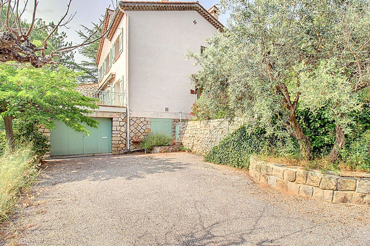 Maison à DRAGUIGNAN