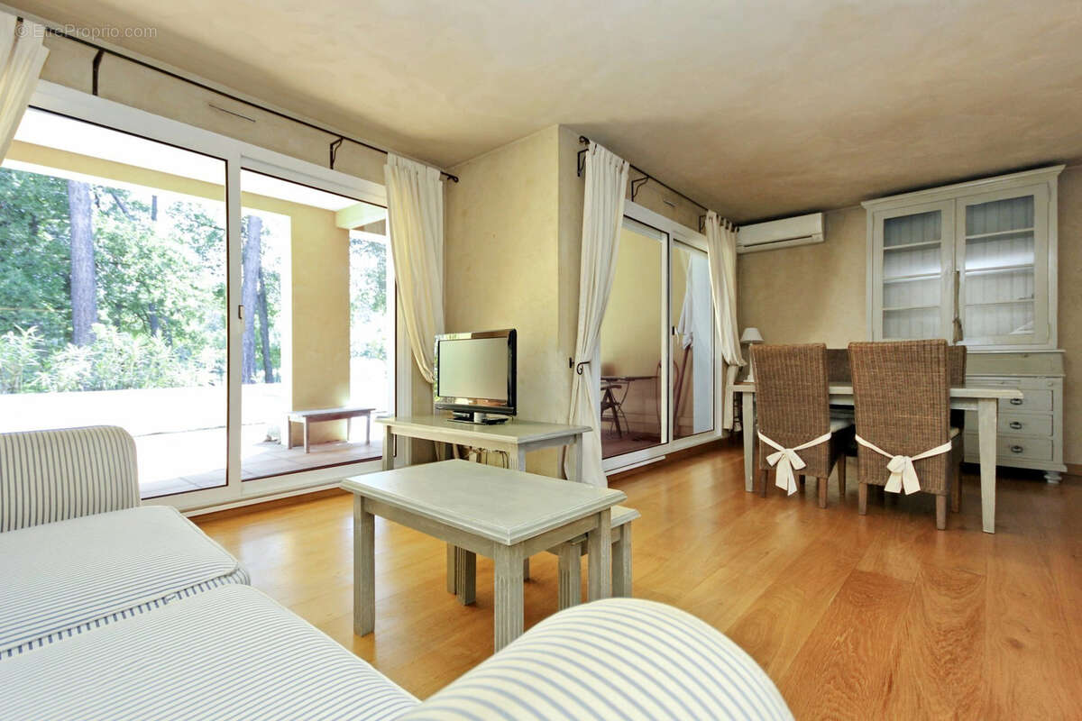 Maison à MOUGINS