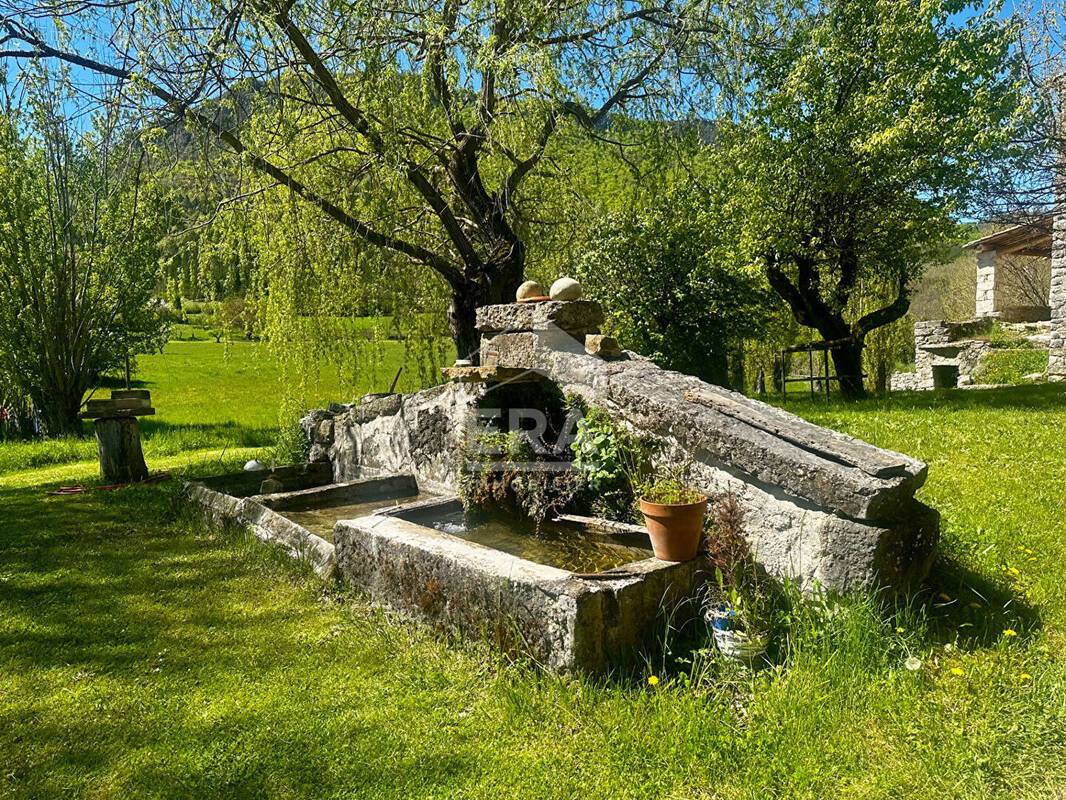 Autre à CHATEAUNEUF-MIRAVAIL