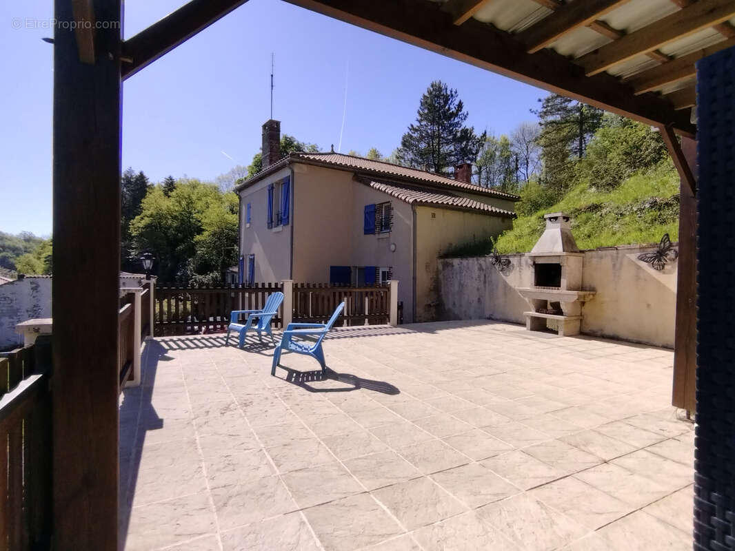Maison à SIGOURNAIS