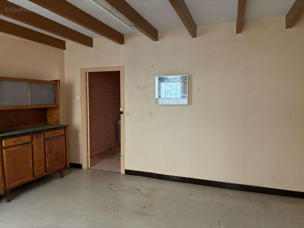 Maison à CASTELNAU-MONTRATIER