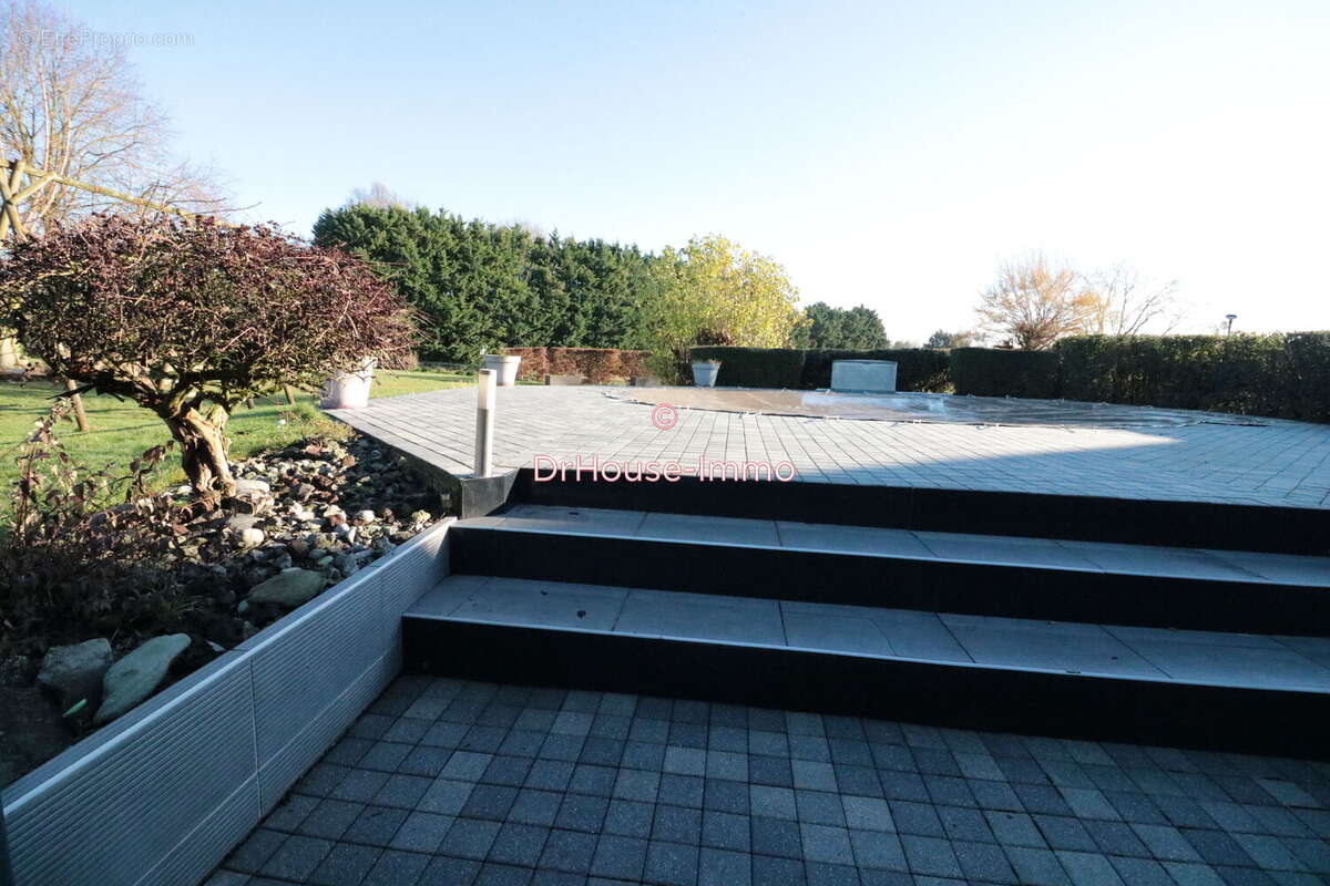 Maison à BRUILLE-SAINT-AMAND