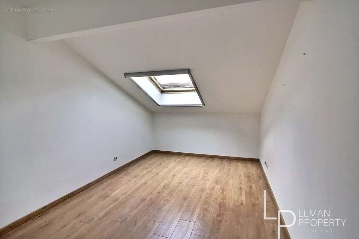 Appartement à CHENS-SUR-LEMAN