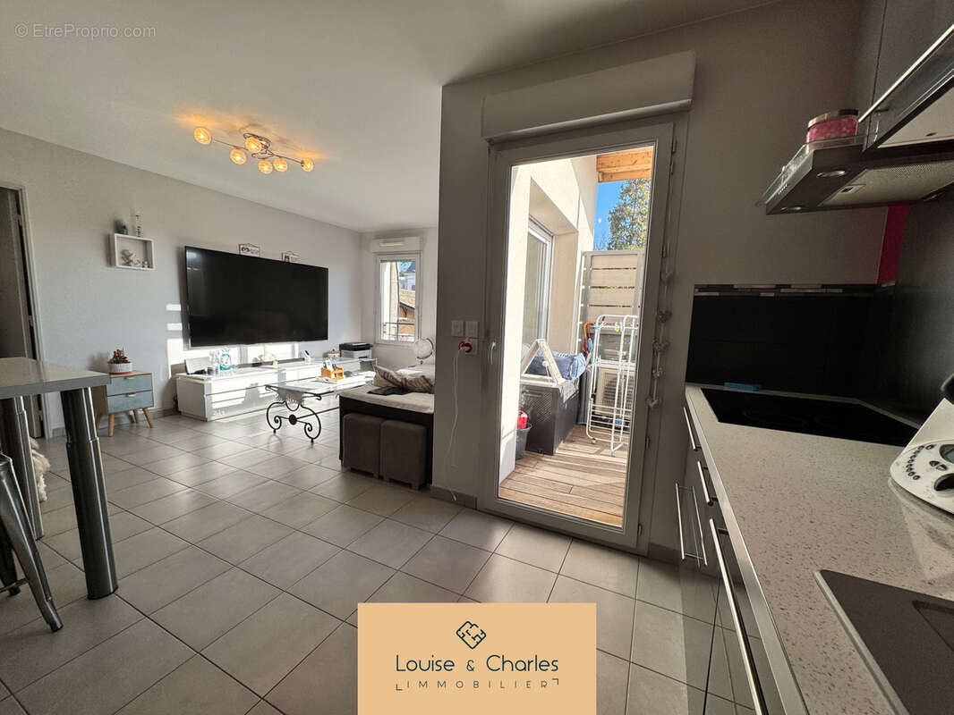 Appartement à RILLIEUX-LA-PAPE