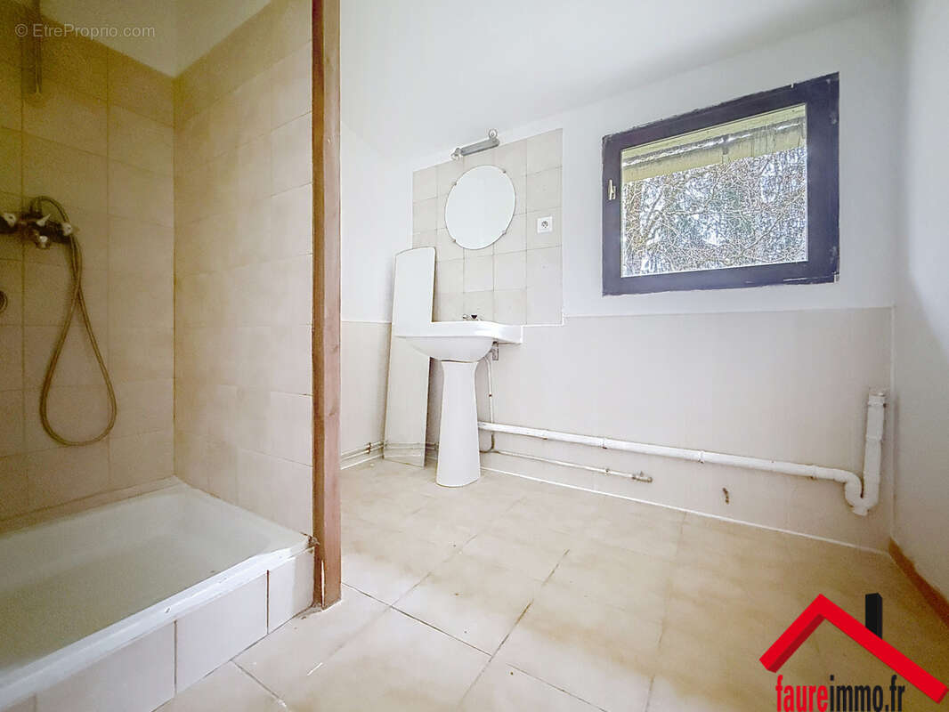 Maison à Voutezac en Corrèze - photo 13