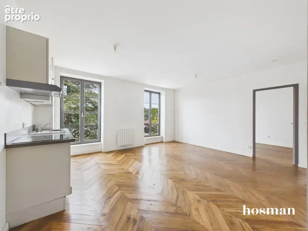 Appartement T3 traversant dans Copropriété arborée et bâtisse de caractère - Chemin de Fond Rose, Caluire-et-Cuire - photo 2