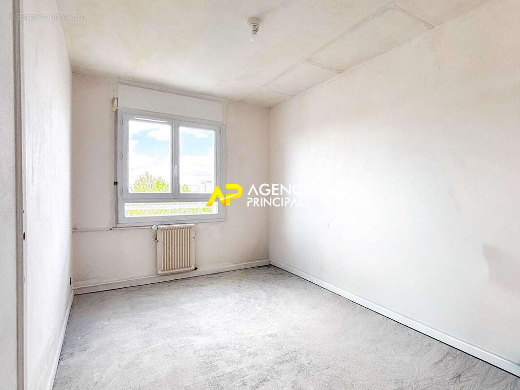 Appartement à SARTROUVILLE