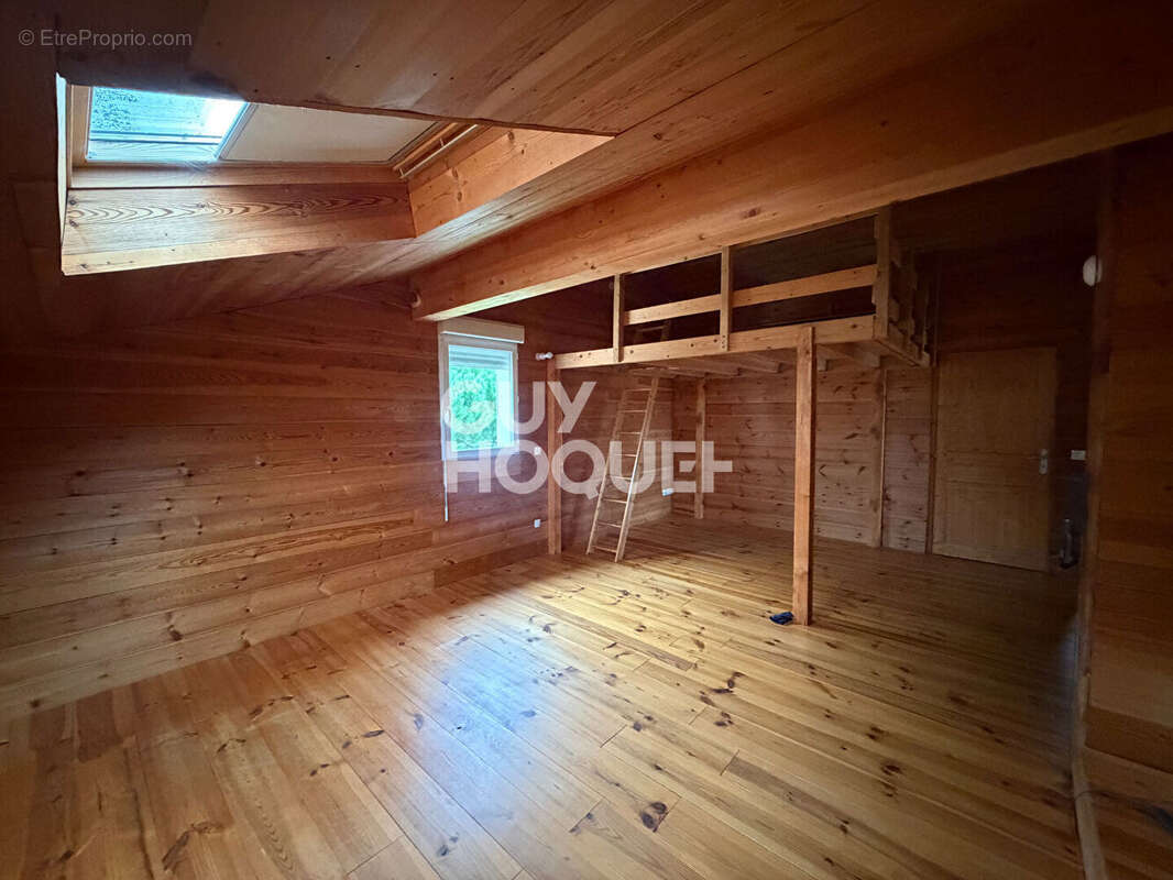 Maison à PARENTIS-EN-BORN