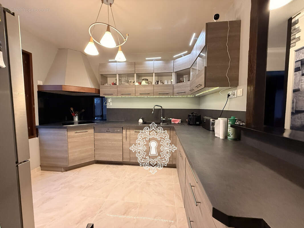 Maison à DONNEMARIE-DONTILLY