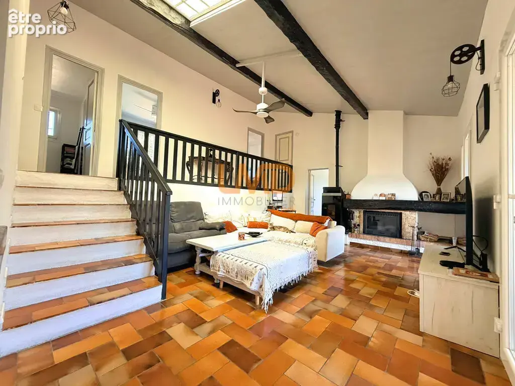 Flayosc – Maison de plain-pied avec piscine, vue dégagée - photo 9