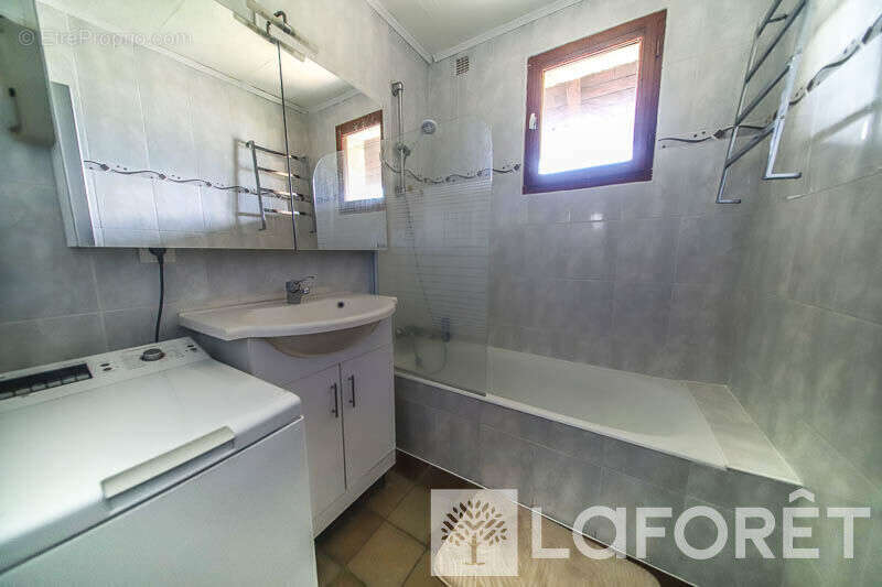 ** appartement type 3/4 - châteauroux les alpes - 4 pièces - photo 11