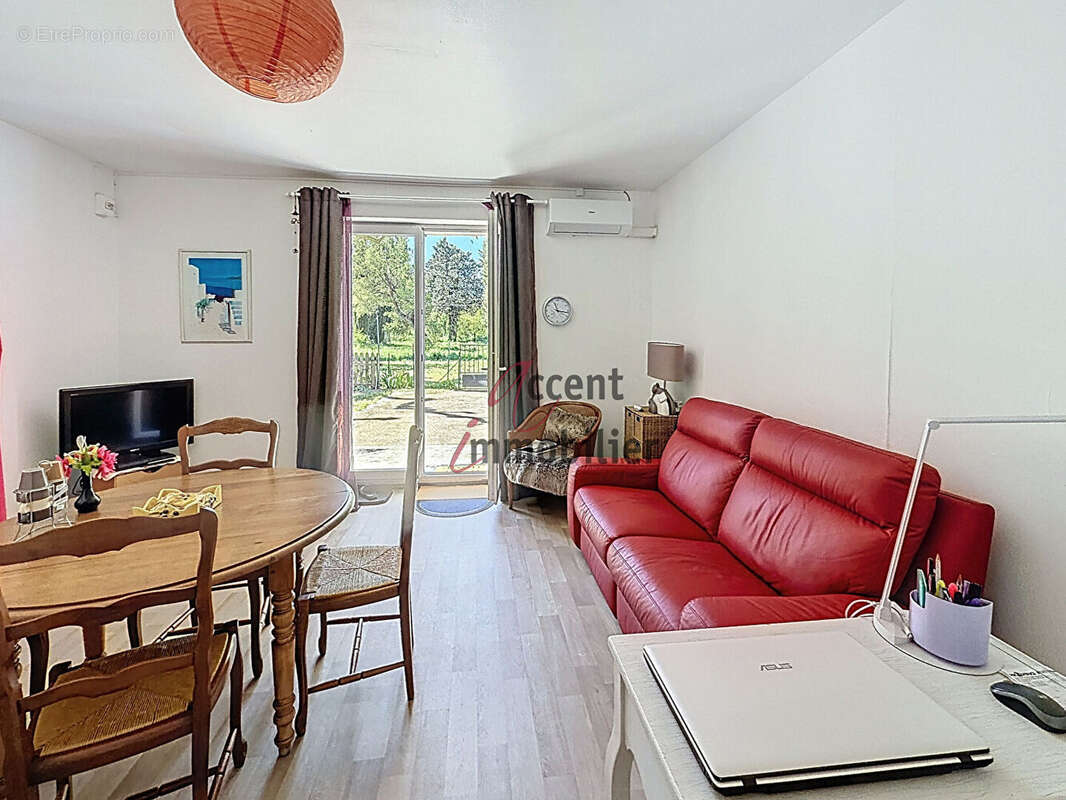 Cabannes : Mas en campagne comprenant deux logements - photo 5