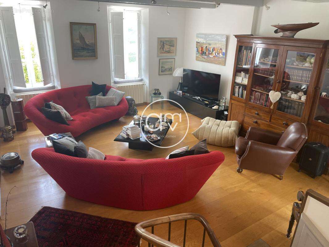 Maison à LA CRAU