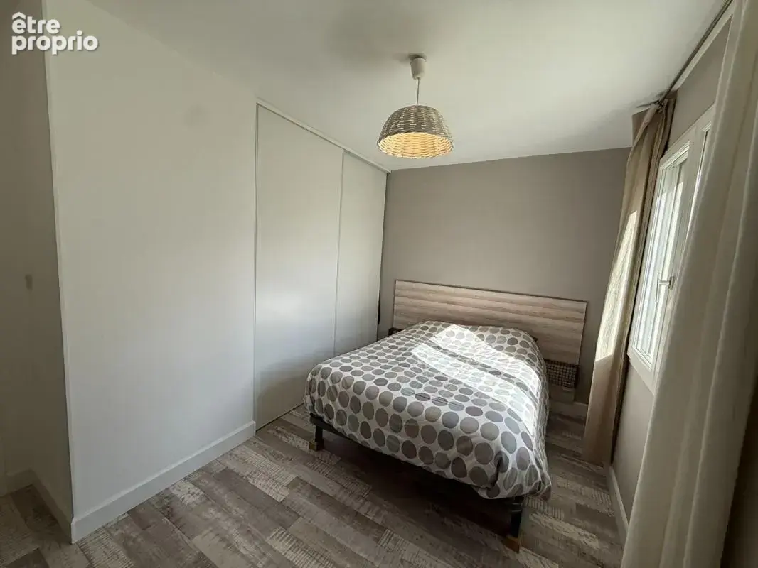 Maison 141 m² avec véranda chauffée piscine studio indépendant et grand terrain sans vis à vis secteur calme - photo 10