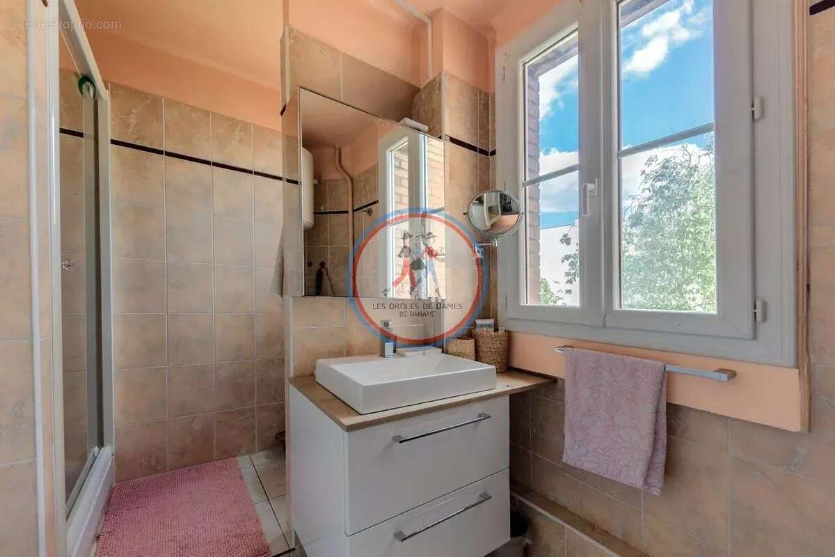 Photo 4 - Appartement à PARIS-20E