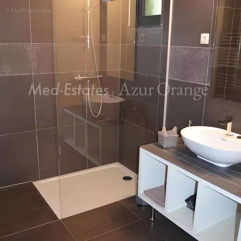 Appartement à GRIMAUD