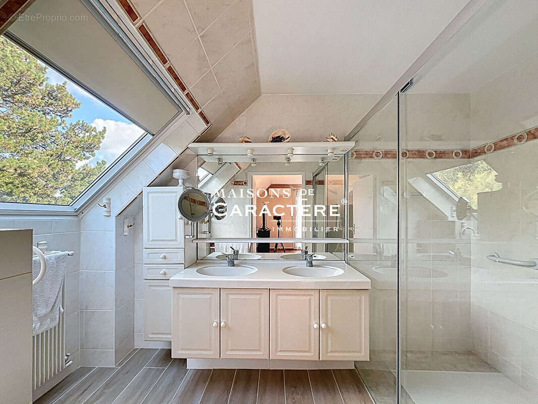 Maison à VERNOUILLET