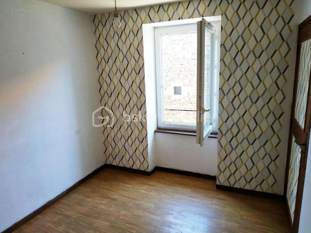 A SAISIR ! Maison de village, 80 m2, 3 chambres, parking de 36 m2 - photo 6