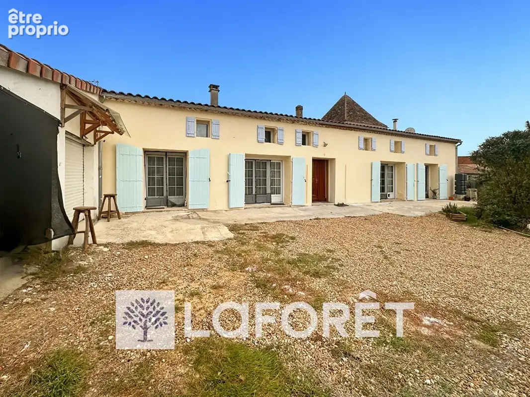 Photo Maison à Saint-Quantin-De-Rancanne au prix de 200 700€