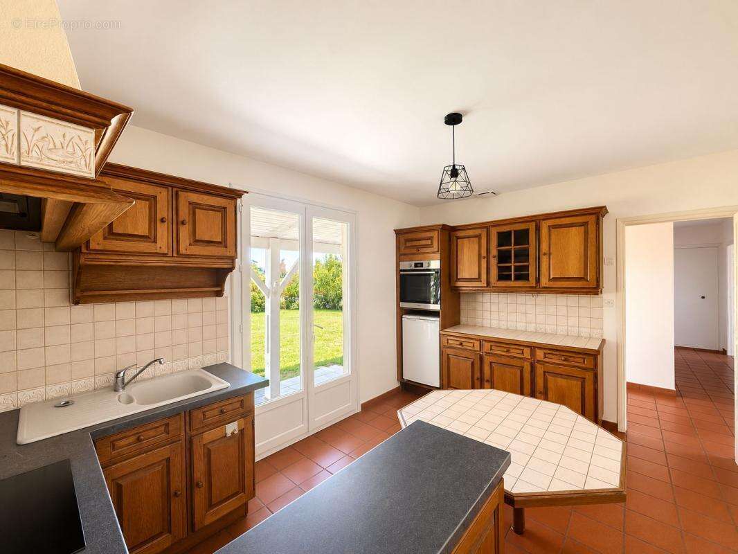 Jolie maison dans un écrin de verdure - photo 4