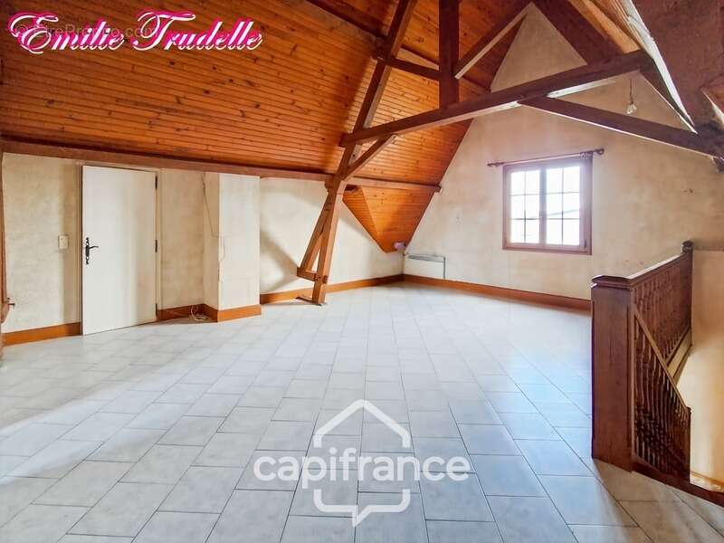 Maison à vendre 8 pièces RUILLE SUR LOIR (72) Pavillon familial de 5/6 chambres sur 205 m² avec garage quadruple - photo 11