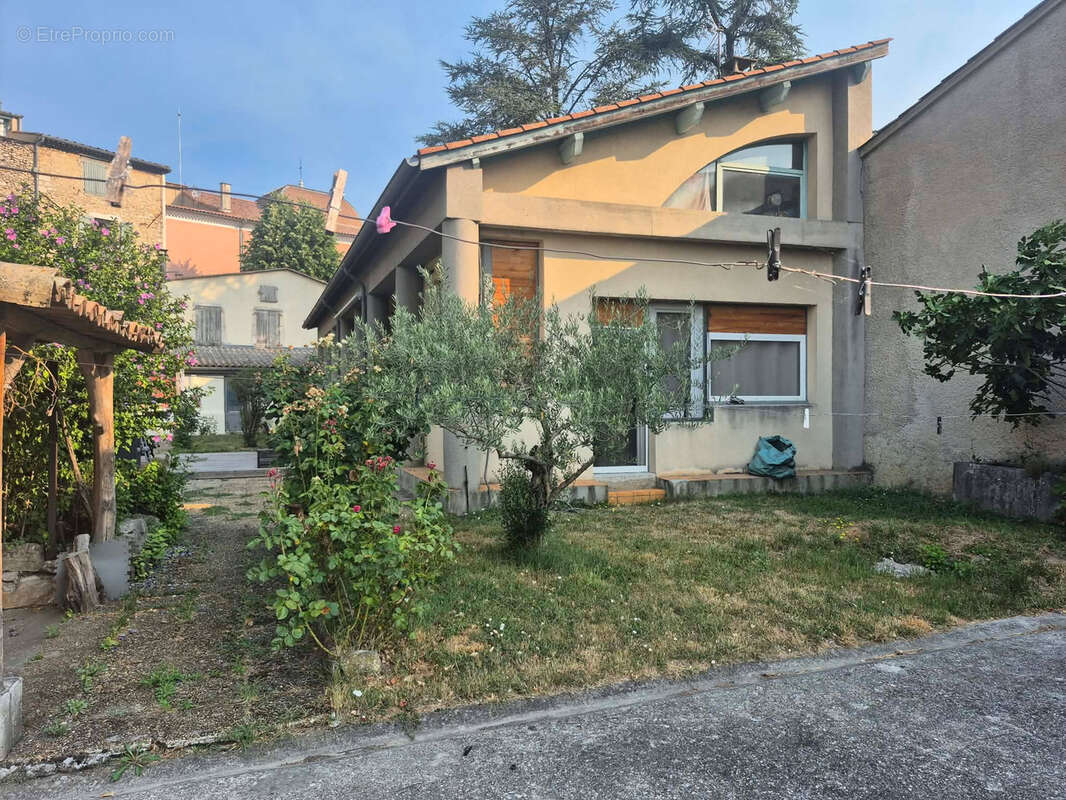 Tènement immobilier composé de 3 maison au coeur de Die - photo 14