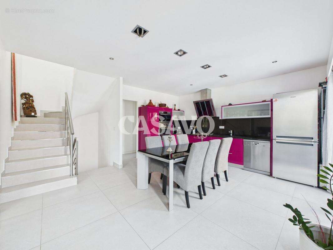 Maison à CHAMPIGNY-SUR-MARNE