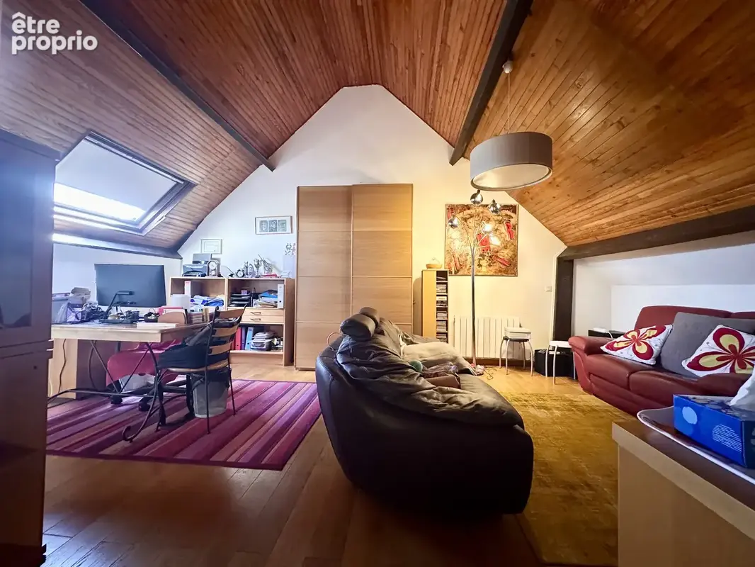 A vendre - Maison familiale avec studio indépendant à COMBS-LA-VILLE - photo 5