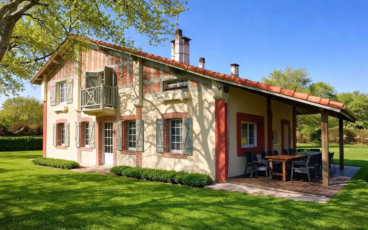 Maison à LEON
