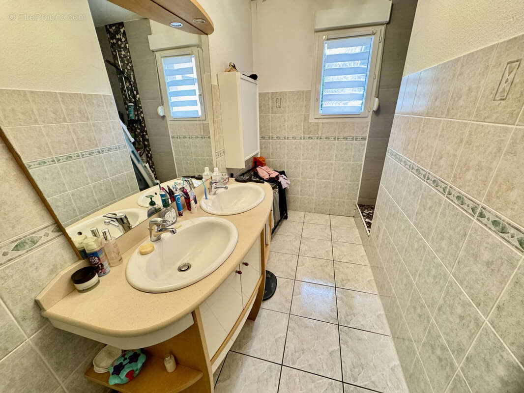 Maison à MAGNY-VERNOIS