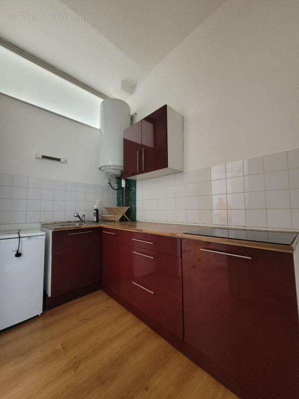 Appartement Lille  rue des postes  T2 de 41m² - photo 4