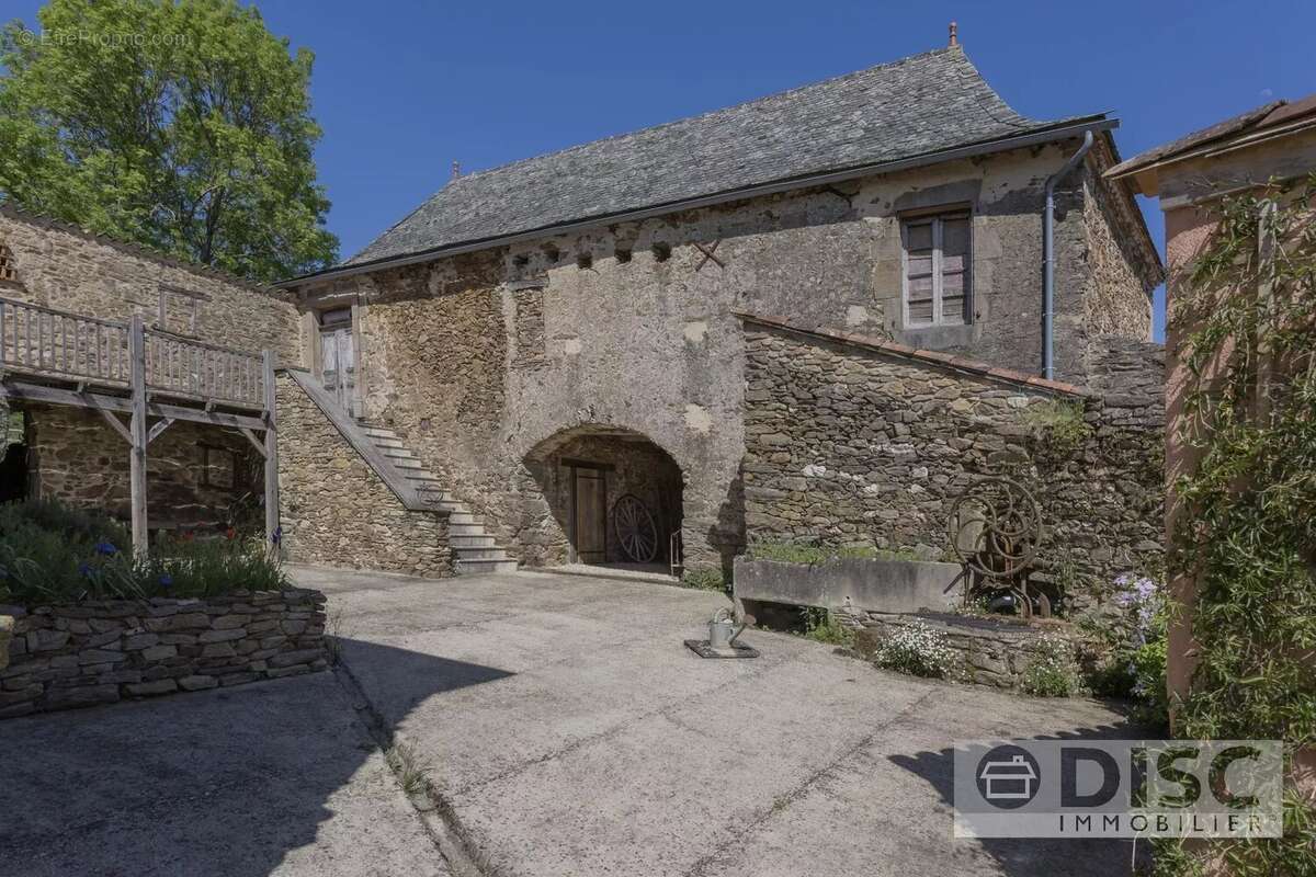 Maison à MONTIRAT