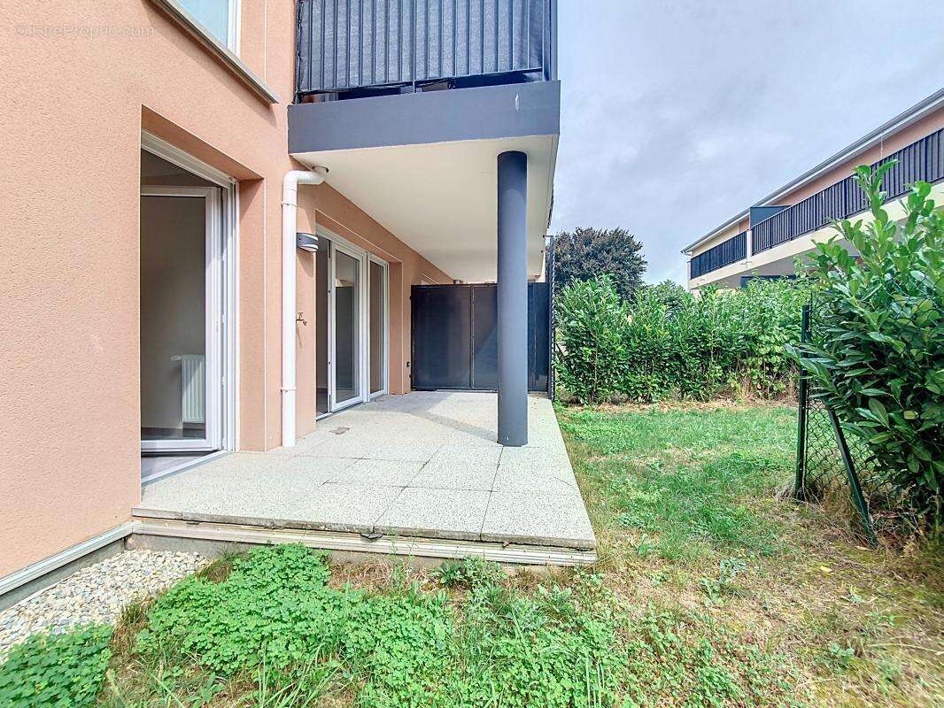 Appartement à SIMANDRES