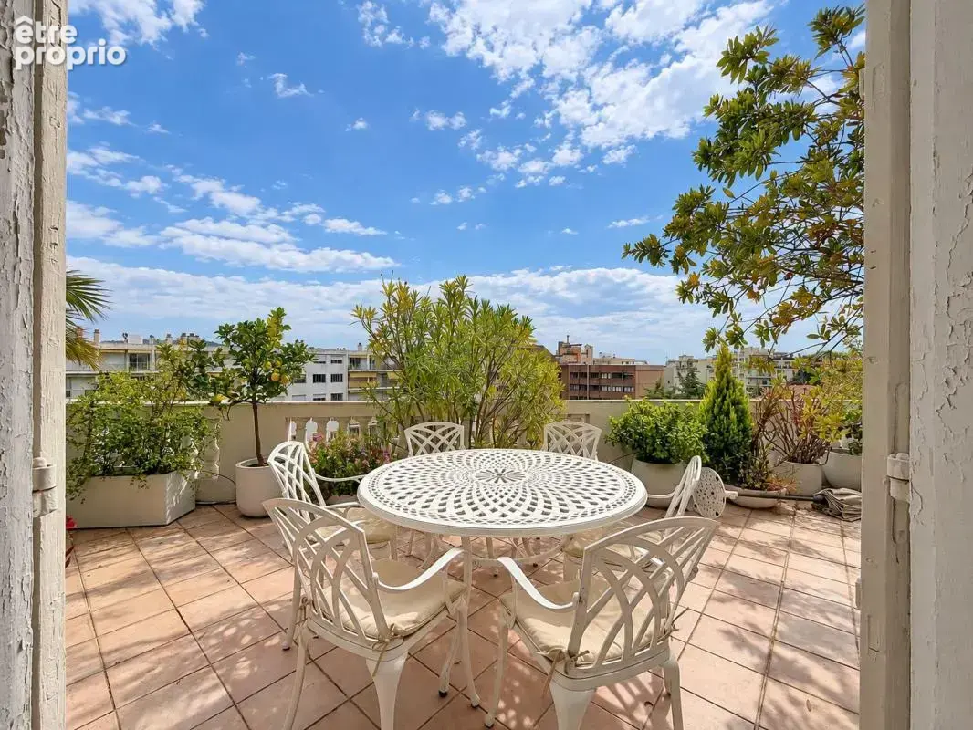 Grand 4/5 pièces Terrasse - Château des Baumettes - Nice - photo 9