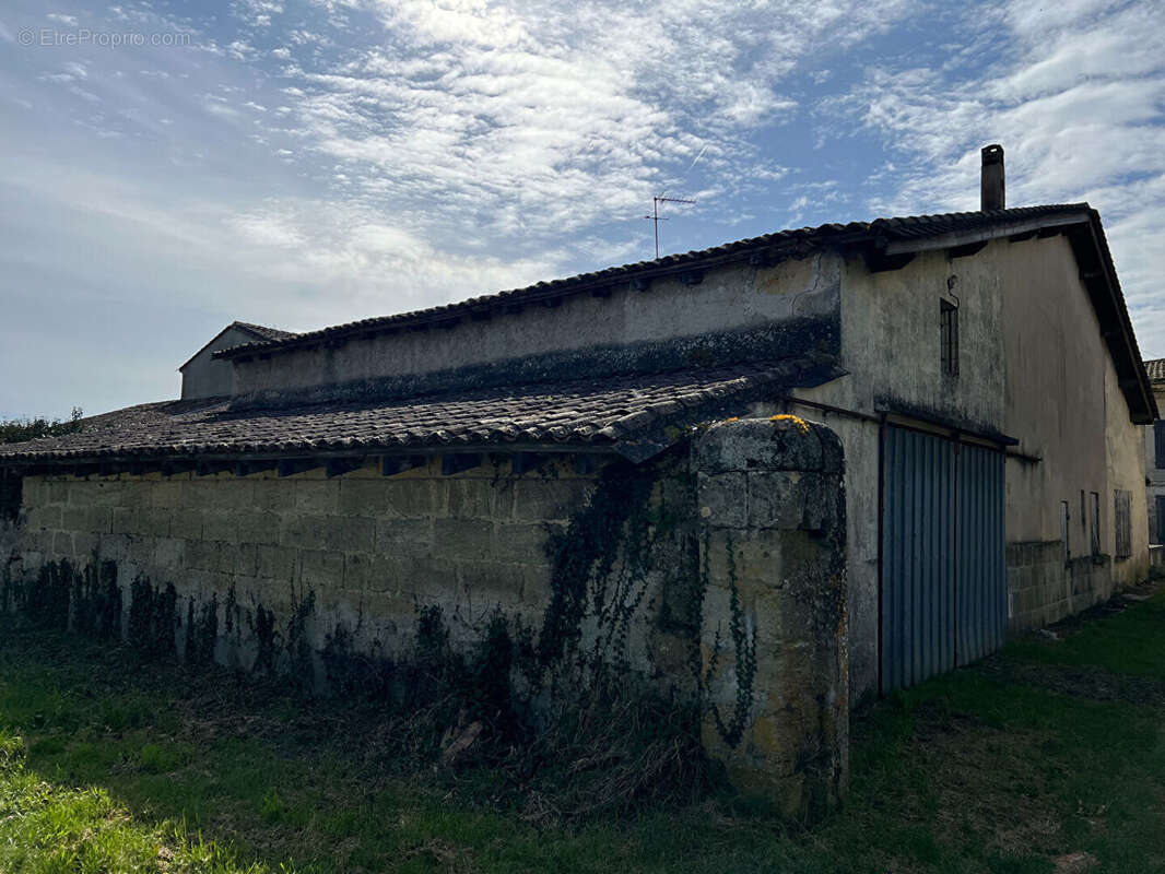 Maison à SAINT-EMILION
