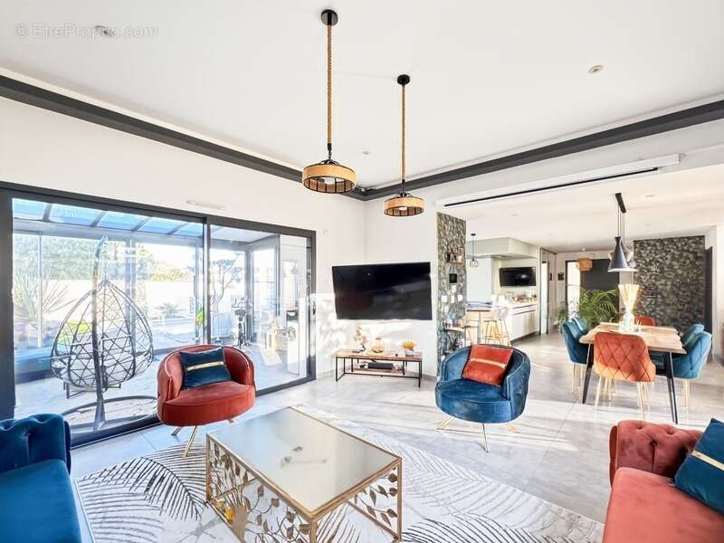 Maison à LES PONTS-DE-CE