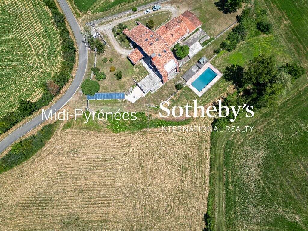 CARAMAN : Très vaste ensemble immobilier - photo 19
