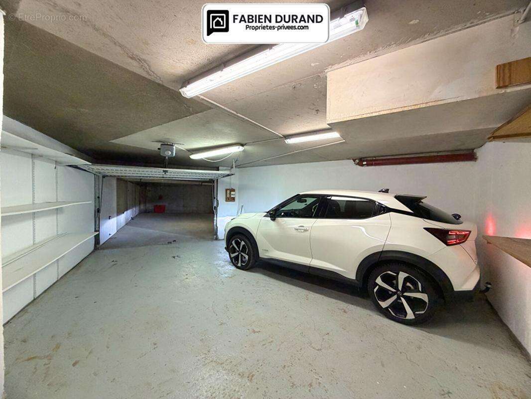 Parking à MANDELIEU-LA-NAPOULE