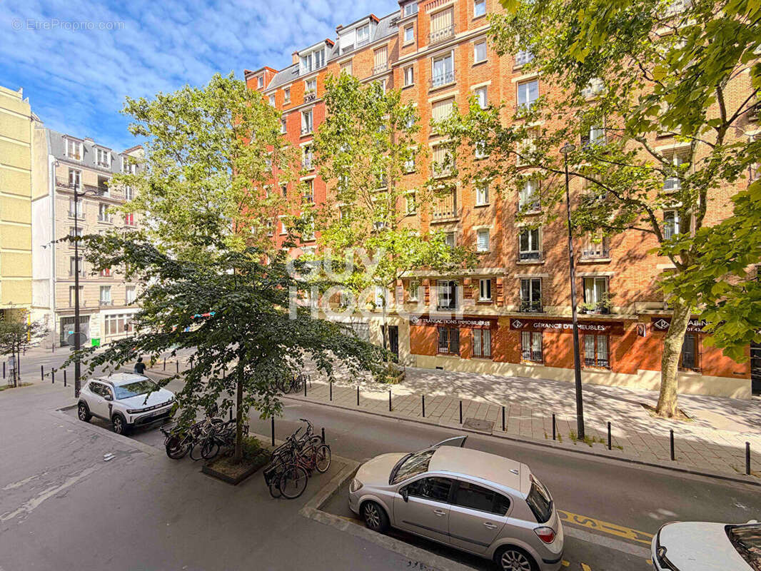 Appartement à PARIS-20E