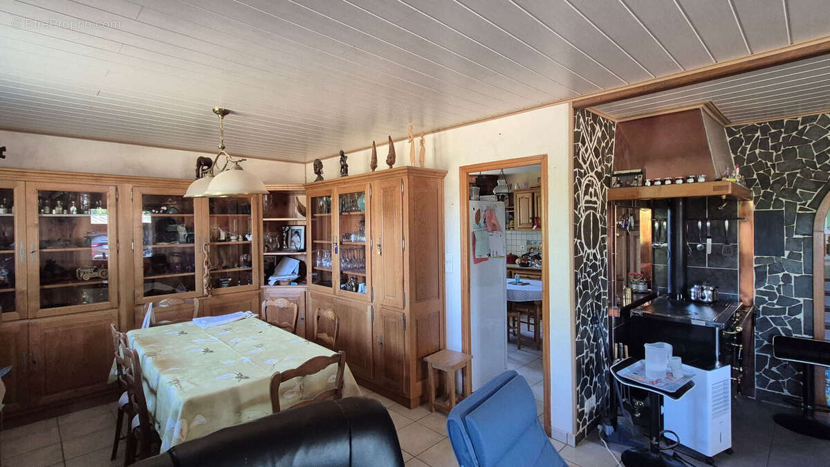 A 5 minutes de BOZOULS, maison de Type 4 sur une parcelle de plus de 13600 m² - photo 7