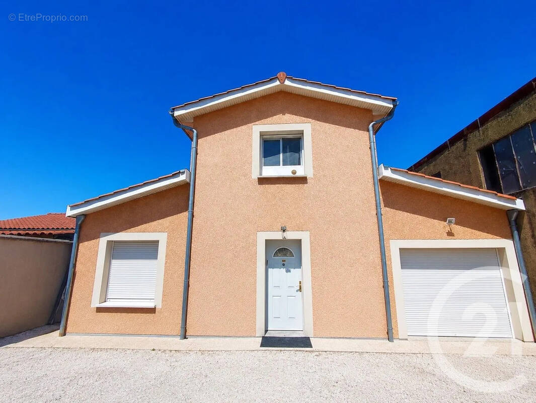 Maison à VAULX-EN-VELIN