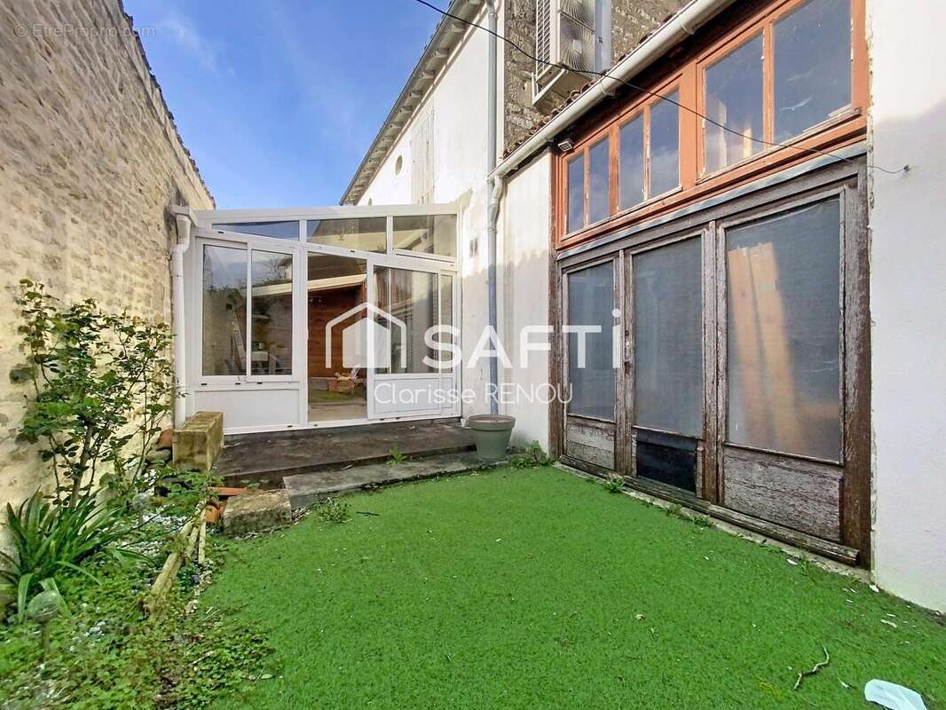 Photo 8 - Maison à MAUZE-SUR-LE-MIGNON