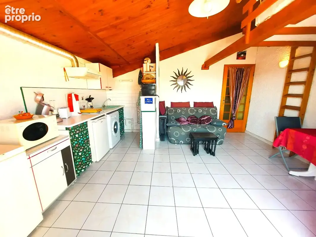Secteur du marche, t2, parking, terrasse, proche mer - photo 4