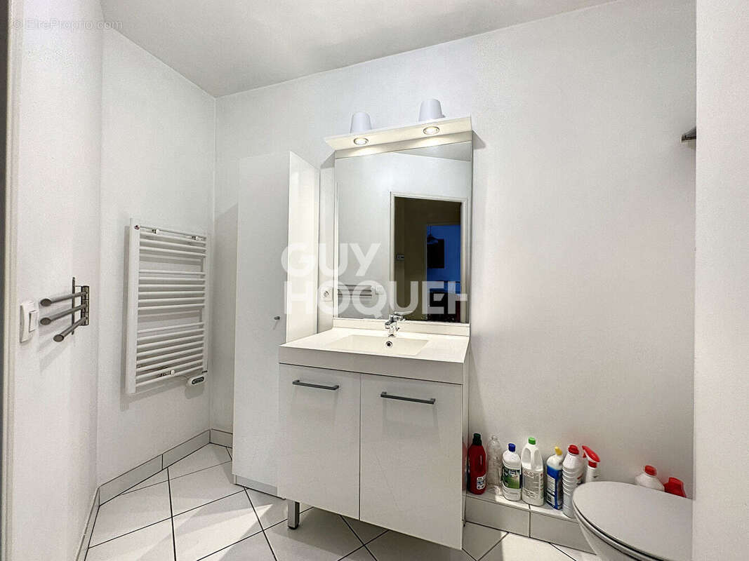 Appartement à LYON-8E