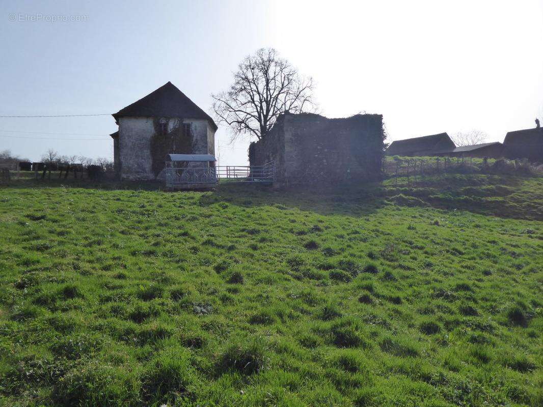 Maison à SAINT-JEAN-LAGINESTE