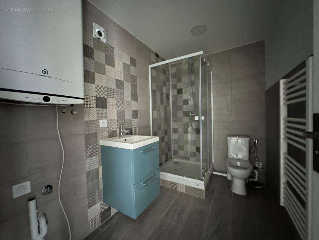 Commerce à GUILLERVAL