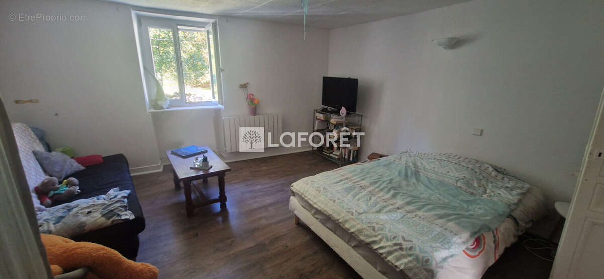 Maison en pierre à Montigny Les ARSURES 4 pièce(s) 91 m2 - photo 4
