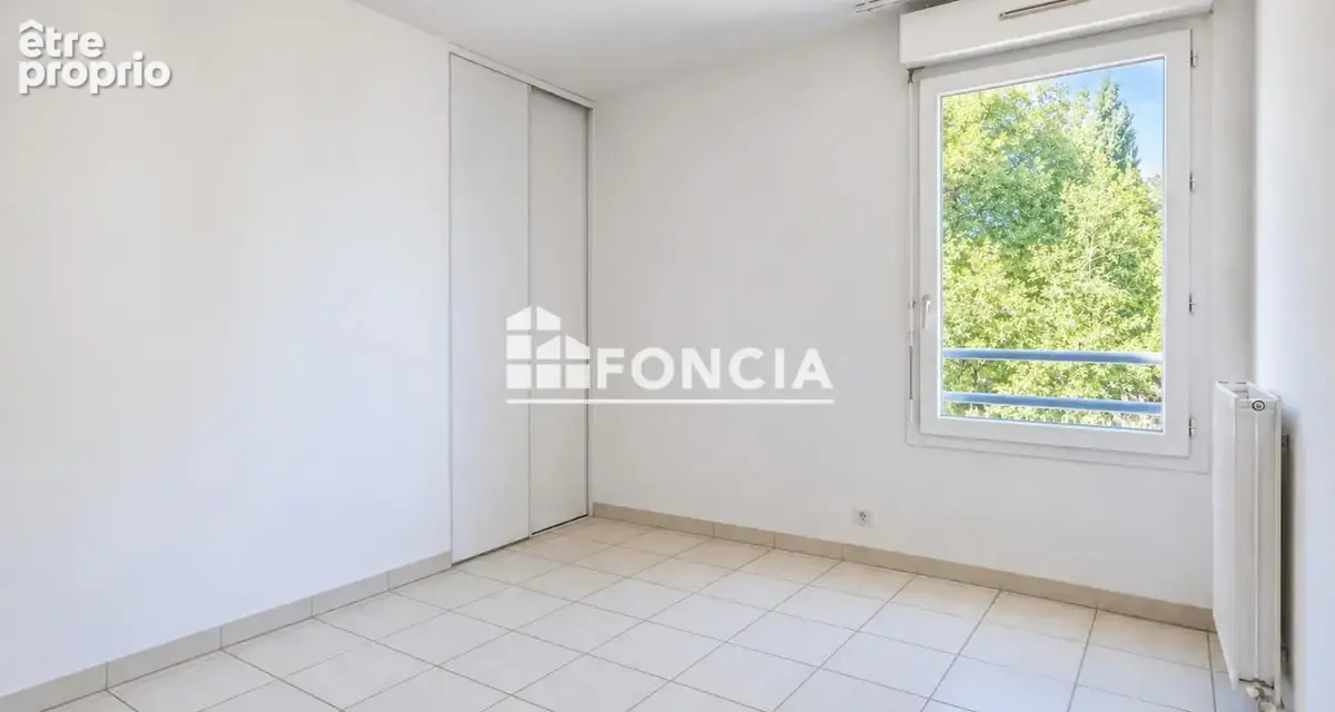 MONTPELLIER - CLEMENTVILLE - T3 traversant de 80m2 avec terrasse, garage et ascenseur - photo 13